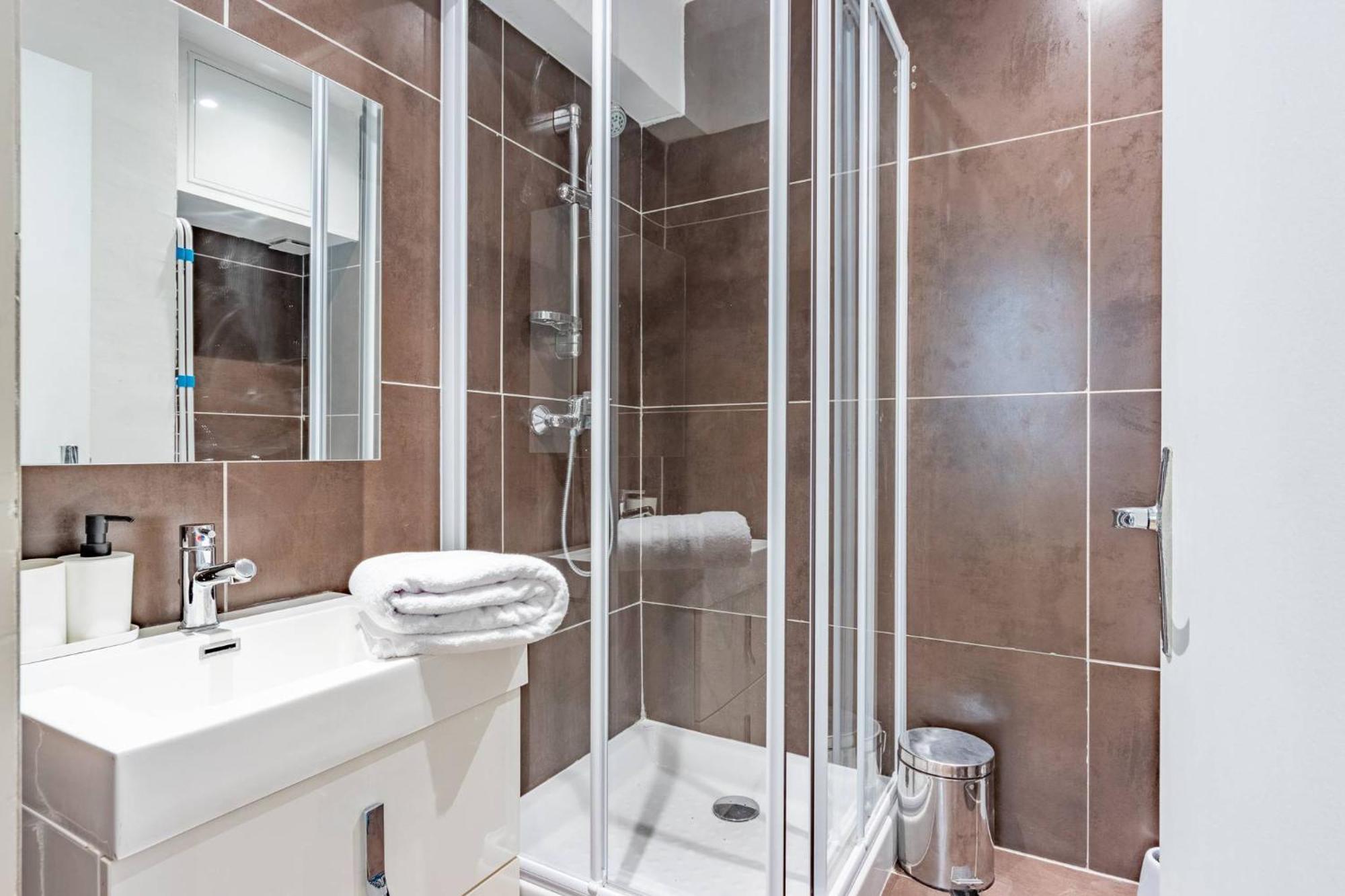 Le Nid Douillet - Lit King Size Apartman Montauban Kültér fotó